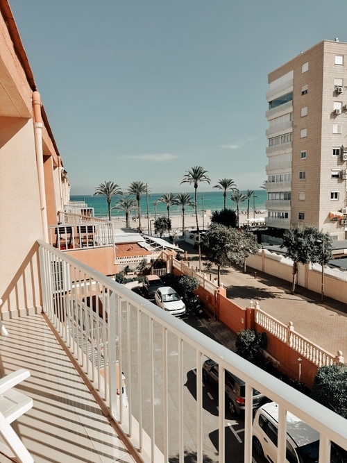 Alquilo habitación, playa de San Juan frente al mar