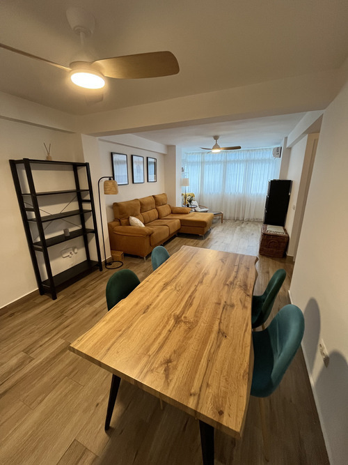 Piso luminoso, reformado y amueblado de 2 dormitorios 