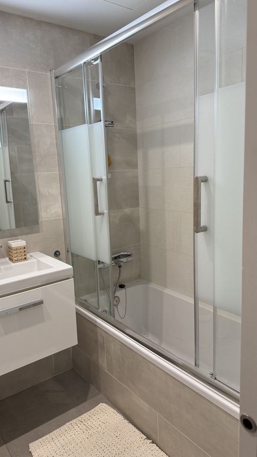 Habitación muy comoda , con baño privado 