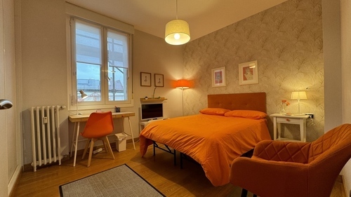 Habitación sin depósito, con balcón en Indautxu
