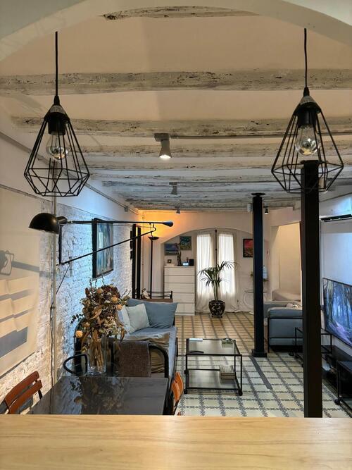 Discover this cozy/quiet studio in the heart of Raval! 