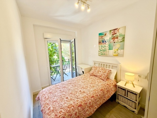 Habitación con balcón privado en Murcia centro