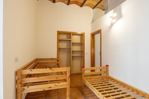 Habitación con mucha luz, con balcón en La Xerea