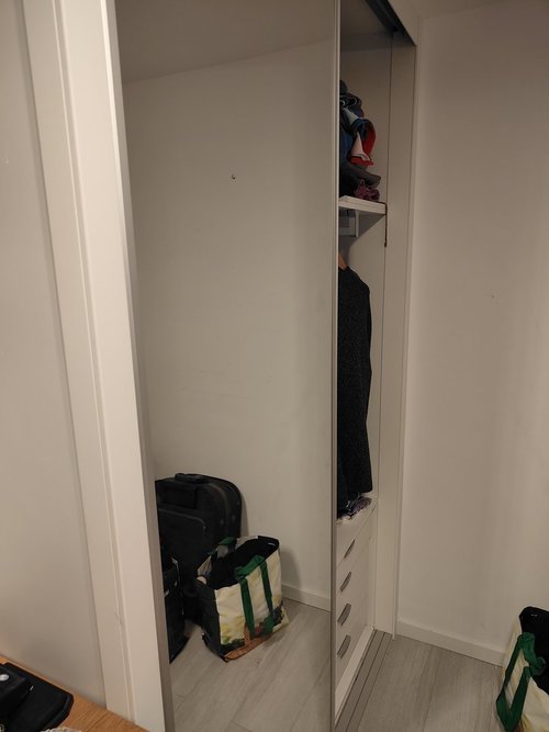 Habitación en piso recién reformado.