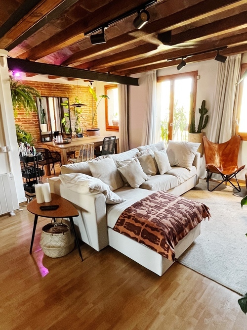 **OPPORTUNITY** Captivating Loft - from 27th december