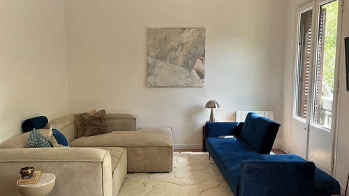 Stylish 2BR Flat in Vibrant San Antoni, Bright & New.
