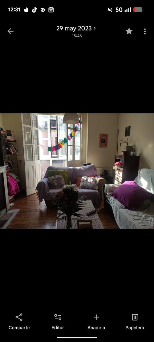 alquilamos habitación un par de meses! no es muy canapé