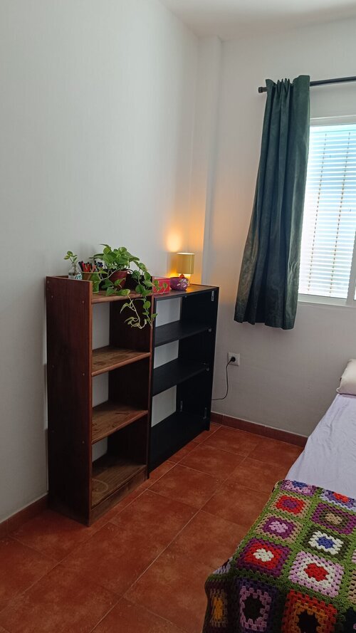 Habitación con cama individual